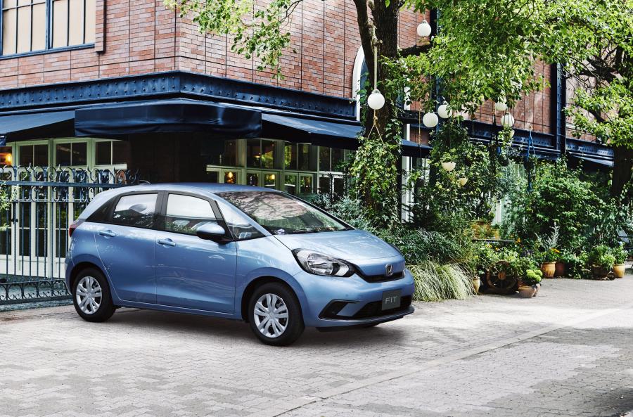  Honda Fit e:HEV Basic 2020 года  (JP) (фото 6 из 6)